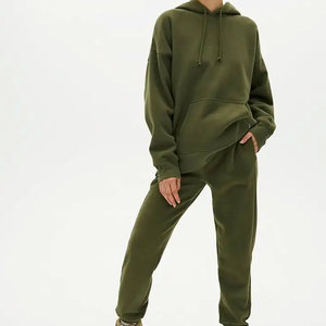 2024 nouveau Style en gros unisexe 2 pièces tricoté Slim Fit vêtements personnalisés survêtement pour hommes et femmes - Product Image 4