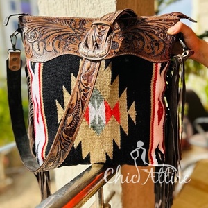 Nouvel arrivage de sac à main à franges usiné à la main de style aztèque, couverture de selle, sac à bandoulière, bohème, design unique, sacs de haute qualité pour femmes - Product Image 1