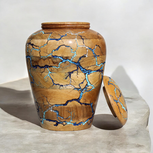 Urne funéraire en bois de manguier massif écologique Boîte de rangement et d'organisation à domicile pour les cendres humaines - Product Image 4