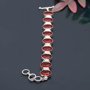 Pulsera de Granate Rojo Facetado de Mozambique, Plata de Ley 925, Gema Ovalada, Eslabones Ajustables, Joyería Hecha a Mano - Product Image 3