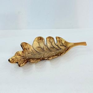 Frutero Decorativo con Diseño de Hoja de Roble, Aluminio con Acabado Dorado por R. B. Overseas - Dorado / 31.5 L x 15 W x 4 H Cm - Product Image 5