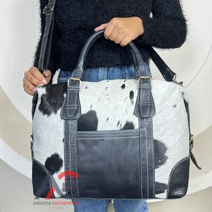 Bolsa de Viaje y Equipaje de Cuero Genuino de Vaca, Nueva Llegada 2025, Bolsa Deportiva Personalizada para Gimnasio, Bolsa de Viaje de Fin de Semana para Unisex - Product Image 1