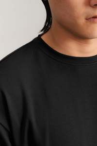 เสื้อยืดโอเวอร์ไซส์ผู้ชายผ้าฝ้าย100% 350gsm บ็อกซี่ใส่สบายสไตล์ฮิปฮอปพิมพ์ลายโลโก้ - Product Image 4