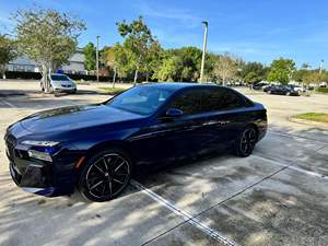 2023 i7 xDrive60 Doble Motor AWD, Equipamiento de Alta Gama, Interior Individual, Sin Modificaciones - Product Image 3