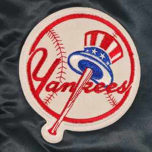 Chaqueta de invierno para hombre, chaqueta acolchada duradera, ropa de calle cálida a la moda, venta al por mayor, directo de fábrica, proveedores OEM Odm - Product Image 4