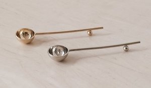 Vaisselle de qualité supérieure Lot de 2 couverts en acier inoxydable argent et or Cuillère d'une capacité de 10ml pour mariages et événements - Product Image 5