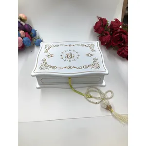 Neues bestes Design Quran Majeed in weißer und goldener Farbe Islamic Holy Quran Book Neueste für Hochzeits geschenk Holy Quran