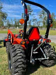 Tractor y cargador de ruedas Bad Boyy 3021, 3026, 1025 4WD de la mejor calidad con oferta de fábrica con componentes de bomba y núcleo de motor - Product Image 4
