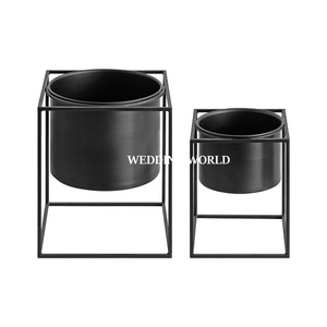 Nouvelle jardinière en métal avec support de qualité supérieure faite à la main nouvelle jardinière Pot en gros concepteur nouvelle jardinière en fer - Product Image 1