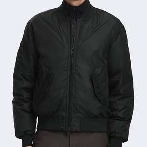 Veste universitaire noire pour homme, patchwork classique, légère, streetwear, coupe-vent, vêtement décontracté avec col montant en toile - Product Image 3