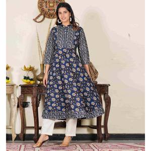 Anarkali Kurti en coton à imprimé floral bleu pour femmes élégantes avec un beau chemisier et une chemise de 48 pouces - Product Image 6