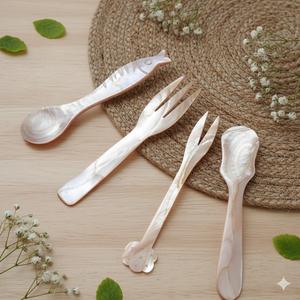 Cuillère à caviar en nacre exquise, cuillère en coquille naturelle pure pour la dégustation de plats raffinés, desserts et café - Product Image 6