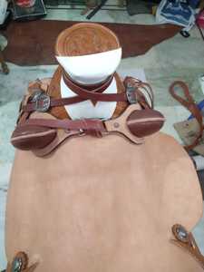 Selle de cheval en cuir Western de qualité supérieure | Super qualité Barrel Racing Trail Pleasure Tack pour les sports occidentaux et l'équitation pour les chevaux - Product Image 4