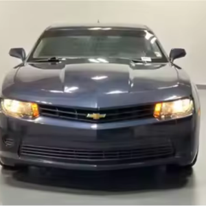 BONNES AFFAIRES VOITURES 2024 Chevrolet Camaro LS RWD Coupé Volant à Gauche Intérieur Sombre Sièges en Cuir Pneus R18 - Product Image 6