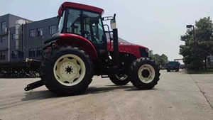 Tractor Agrícola Premium de 70HP con Motor y Bomba, la Mejor Calidad, Entrega Rápida, Precio de Fábrica, Listo para la Venta - Product Image 3