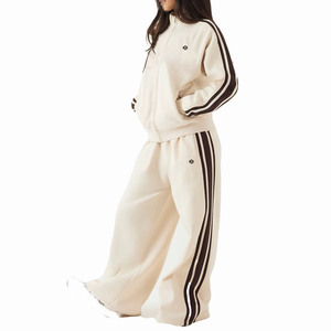 Conjunto Deportivo de Dos Piezas para Mujer, Chaqueta con Cierre y Pantalones Anchos de Felpa Suave, Ropa de Estar con Detalle de Raya Lateral - Product Image 3