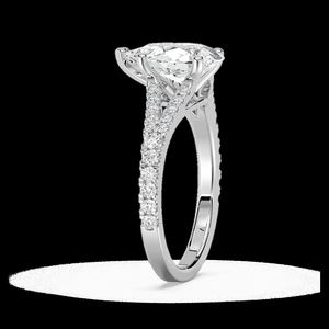 Anillo de Compromiso con Diamante Cultivado en Laboratorio de Corte Pera de 2.25 CTW, Banda Pavé con Vástago Dividido, Certificado IGI, Oro Sólido de 14K - Product Image 2