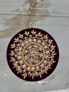 Pochette de forme ronde de luxe à la mode sac à main de soirée brodé de qualité supérieure pour les mariages exclusifs célébrations haut de gamme - Product Image 3
