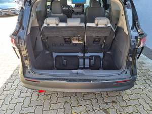 Sienna Hybride d'occasion 2025, Conduite à Gauche, Boîte Automatique, Moteur 4.5L, Sièges en Cuir, ACC, Berline Aspire, Euro IV - Product Image 3