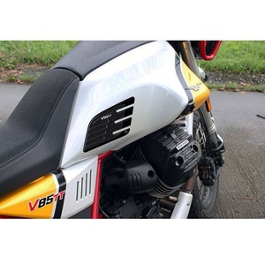Adesivi 3D per Serbatoio Moto Guzzi V85 TT 2019-2025 per Decorazione Motocicletta - Product Image 1