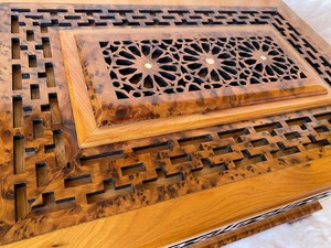 15 "x 10" ศีลธรรมวินเทจหรูหรา Royale ล็อคเครื่องประดับไม้ราก thuya burl, หน้าอกฝังกับแม่ของมุก,