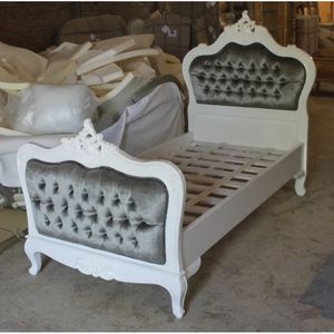 Cama de madera maciza francesa provincial de 66 \ "en diseño clásico de caoba Duco blanco con características talladas a mano - Product Image 5