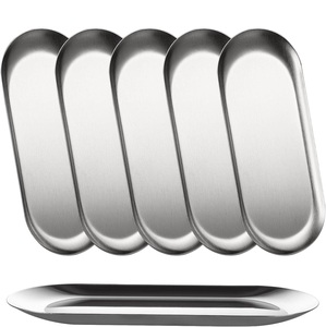 Plato de metal curvo, bandeja de servicio con estilo moderno más vendida, plato elegante decorativo de tendencia, perfecto para ocasiones especiales - Product Image 5