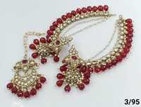 Ensemble de boucles d'oreilles pendantes plaquées or, imitation perle et zircon, motif floral ethnique, style Mangtikka, pour femmes, vente en gros, dernière collection indienne