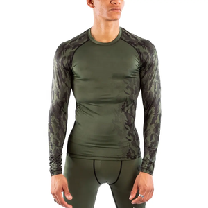 Chemises de compression sublimées personnalisées de haute qualité 2024, pour le surf, la plongée, la protection contre les éruptions cutanées, les uniformes de BJJ, polyester/nylon 220g - Product Image 1