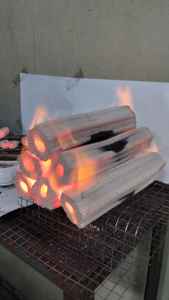 100% Briquettes de charbon de bois de barbecue en coquille de noix de coco d'origine indonésienne naturelle sans fumée et à faible teneur en cendres - Product Image 5