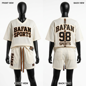 Conjunto de pantalón corto de malla para mujer, 180 GSM, suave, transpirable, color crema, uniforme con panel de contraste y logotipo personalizado en twill. Conjuntos para mujer. - Product Image 3