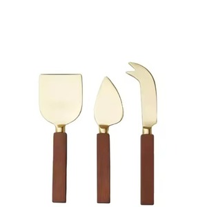 Elegante juego de esparcidor de queso con acabado dorado, cuchillo de Metal hecho a mano con asas de resina para servir en el hogar y decoración de mesa - Product Image 2