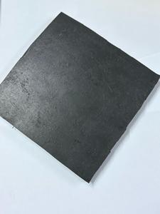 Dalle en caoutchouc industriel de qualité supérieure avec finition durable pour les environnements de travail difficiles - Product Image 2