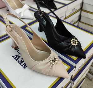 Zapatos de mujer tacones altos diarios zapatos de cinta de charol 7 CM 36-40 Hecho en Turkiye - Product Image 2