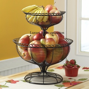 Corbeille de fruits en métal vintage d'inspiration florale artisanale pour la cuisine luxueuse et la décoration rustique de la maison - Product Image 4