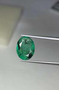 มรกตทรงรีเจียระไนธรรมชาติ สวยงาม  มรกตผสมรูไทล์ - Product Image 2