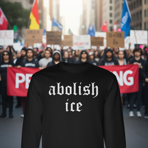 T-shirt promozionale a maniche lunghe con dichiarazione “Abolisci il Ghiaccio” per protesta politica e diritti civili - Product Image 3