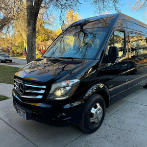 รถตู้เบนซ์ สปรินเตอร์ 3500 ปี 2015 มือสอง คุณภาพดี รุ่น Executive Shuttle จาก Midwest Automotive Designs - Product Image 1