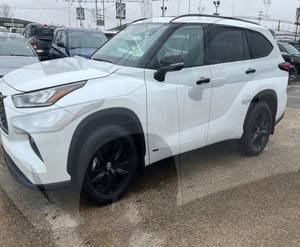 Vehículo híbrido Toyotas Highlanders recién usado, de 7 plazas SUV, conductor izquierdo - Product Image 1