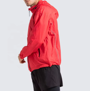 Chaqueta cortavientos impermeable con logotipo personalizado para hombre y mujer Chaqueta de exterior de talla grande para hombre con protección contra el viento y el agua - Product Image 4