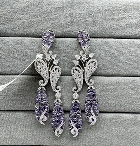 Boucles d'oreilles tendance pour femmes et filles Bijoux en laiton à la mode pour les fêtes de fiançailles et d'anniversaire - Product Image 3