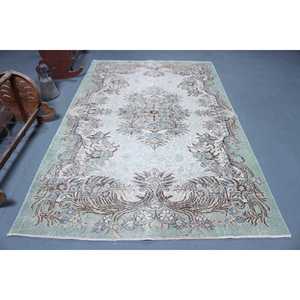 Tapis turc 5,5x8,5 pieds, tapis vintage, tapis en laine vert à motifs floraux - Product Image 1