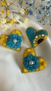 Broches rondes de mode en perles violettes, décoratives, faites à la main, les plus vendues, en vente auprès d'un fournisseur indien - Product Image 4