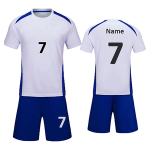 Uniforme de fútbol para hombre de MOQ bajo, tela duradera, antiarrugas, camiseta de fútbol para jóvenes, lista para el partido con camiseta de fútbol OEM - Product Image 1