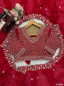 Sari de Diseño Étnico Indio en Seda Fendy con Bordado de Hilos y Lentejuelas para Bodas y Festivales - Product Image 4