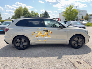 Volkswagen Touareg 2024 SUV Automatique Essence Turbo Phares LED Intérieur Cuir Toit Panoramique Jantes Alliage R20 - Product Image 2