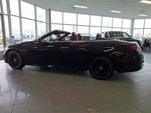 Magnifique <span class=keywords><strong>Mercedes</strong></span>-<span class=keywords><strong>Benz</strong></span> CLE450 AMG 53 <span class=keywords><strong>Cabriolet</strong></span> d'occasion 2024, sièges en cuir, toit ouvrant, coffre, au meilleur prix - Product Image 2
