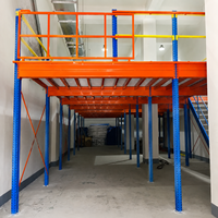 Plateforme de stockage en acier robuste pour mezzanine, système d'étagères d'entrepôt sur mesure avec escalier pour stockage industriel