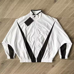 Veste coupe-vent unisexe de qualité 2026, col montant, imperméable, respirante, légère, coupe-vent d'hiver, fermeture éclair, fabriquée au Pakistan - Product Image 2