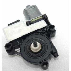 Moteur électrique de vitre arrière droite AUDI A3 Sportback Série (8VA) 5Q0959812 (12>18) - Product Image 6
